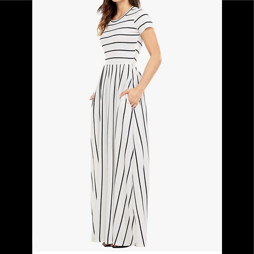 NWOT Striped Maxi dress - XL with pockets